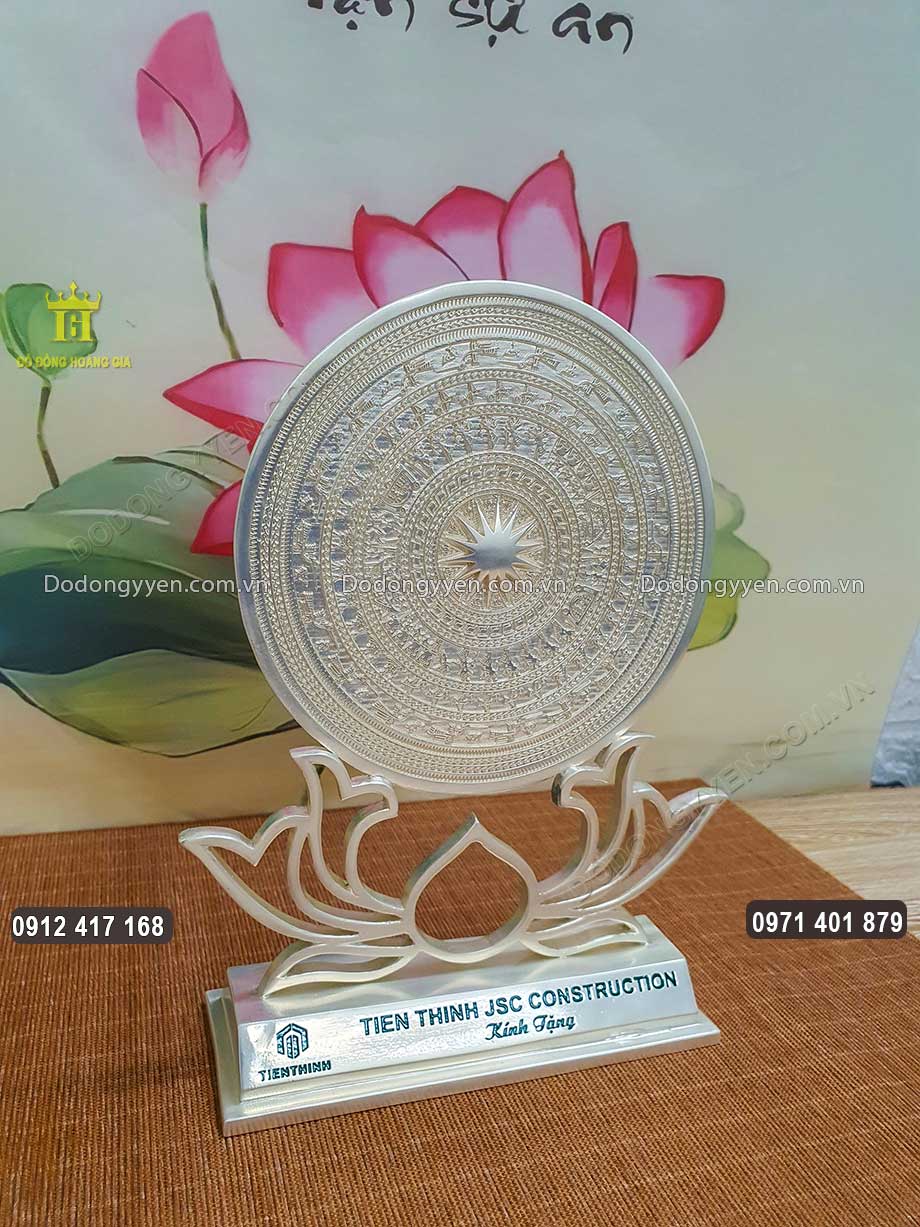 H&igrave;nh ảnh nh&igrave;n nghi&ecirc;ng v&ocirc; c&ugrave;ng đẹp của vật phẩm